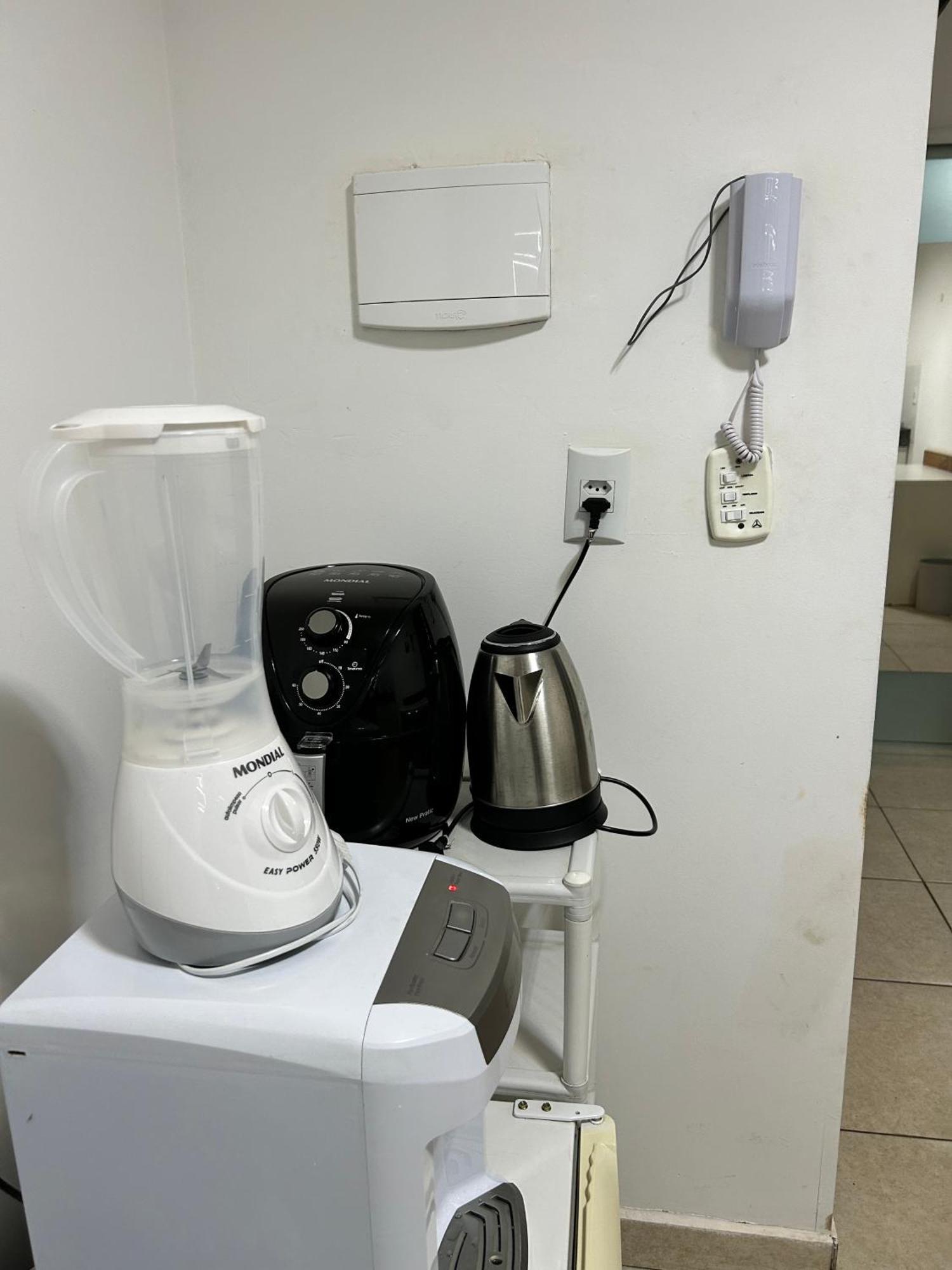 Apartment 4 Aps Baratos, Confortaveis, Completos E Com Garagem Insta Thiagojacomo Goiania