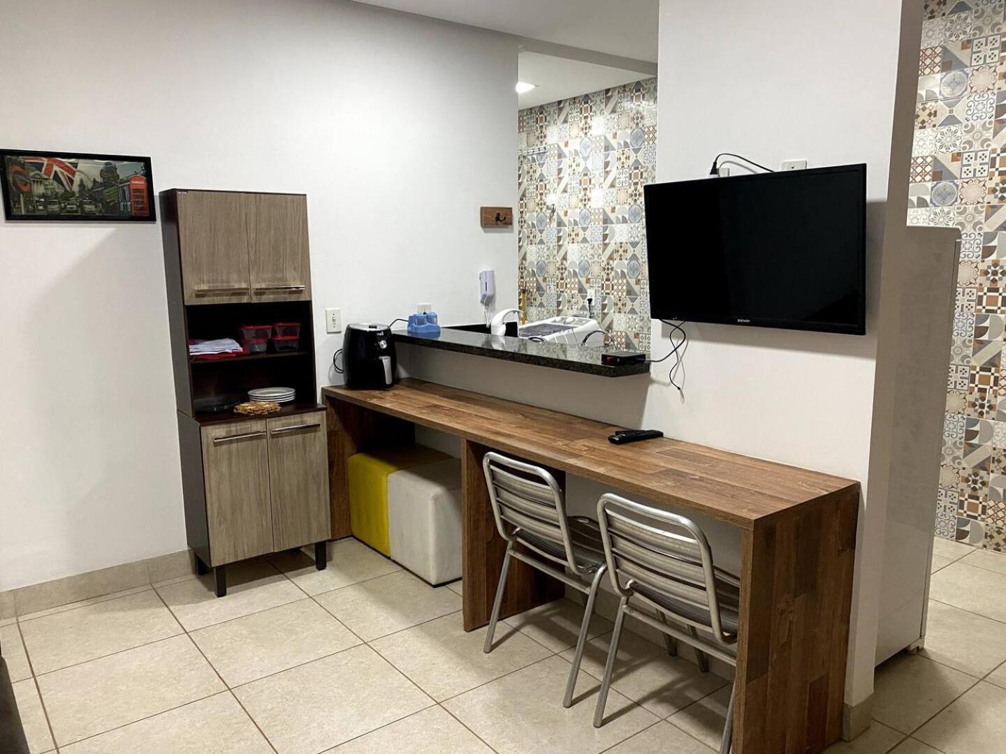 Apartment 4 Aps Baratos, Confortaveis, Completos E Com Garagem Insta Thiagojacomo *